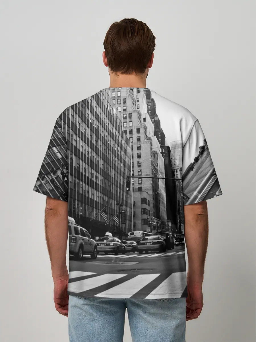 Мужская футболка оверсайз / Among Us по улицам Нью-Йорка