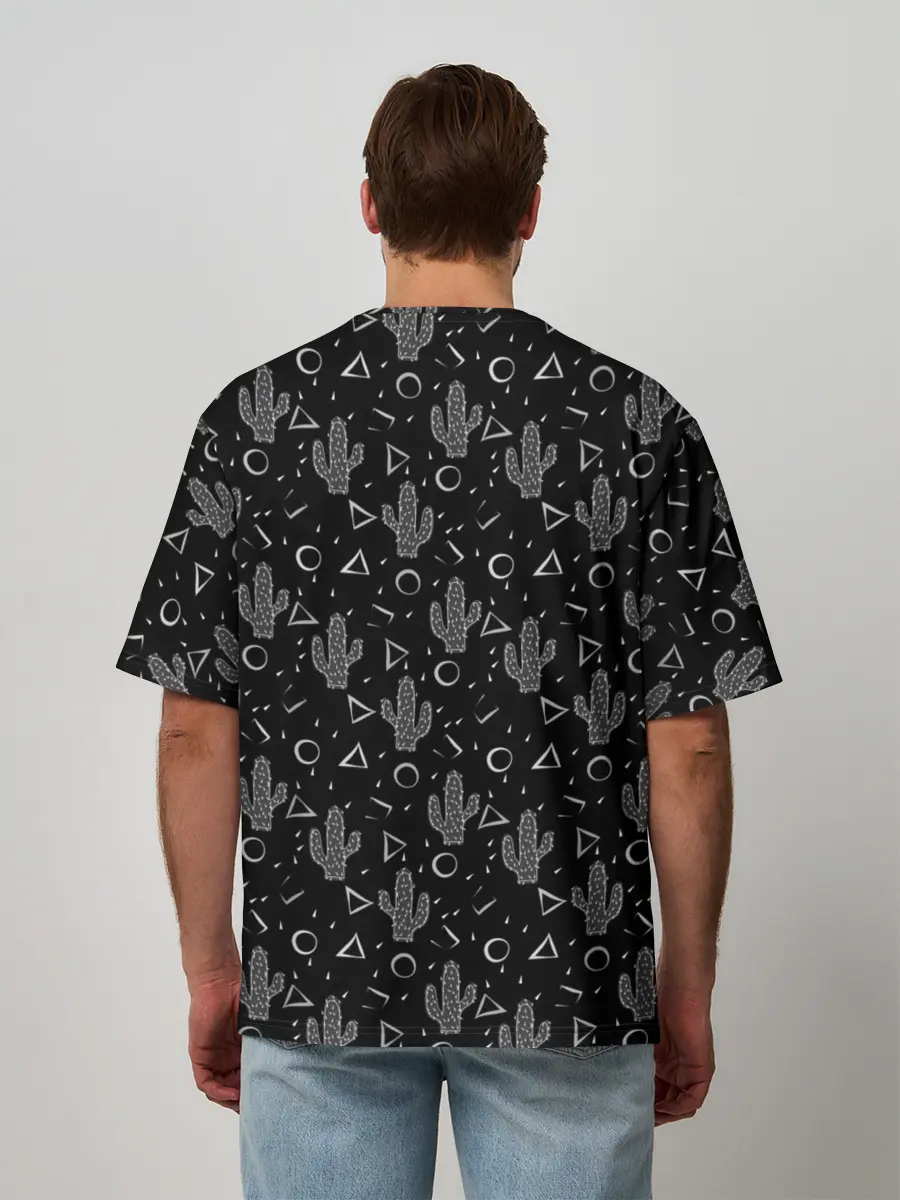 Мужская футболка оверсайз / Черно белые кактусы