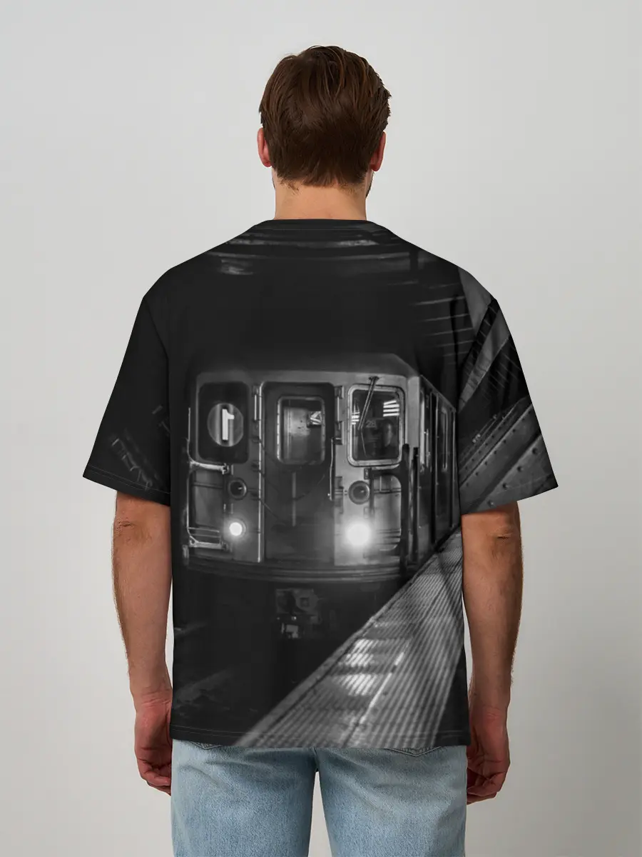 Мужская футболка оверсайз / METRO
