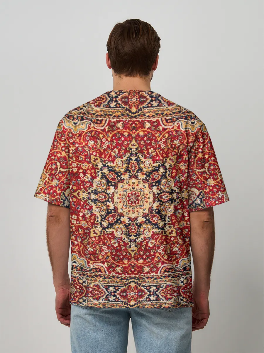 Мужская футболка оверсайз / Ковер на стене