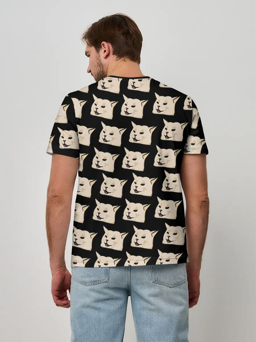 Мужская базовая футболка / woman yelling at cat