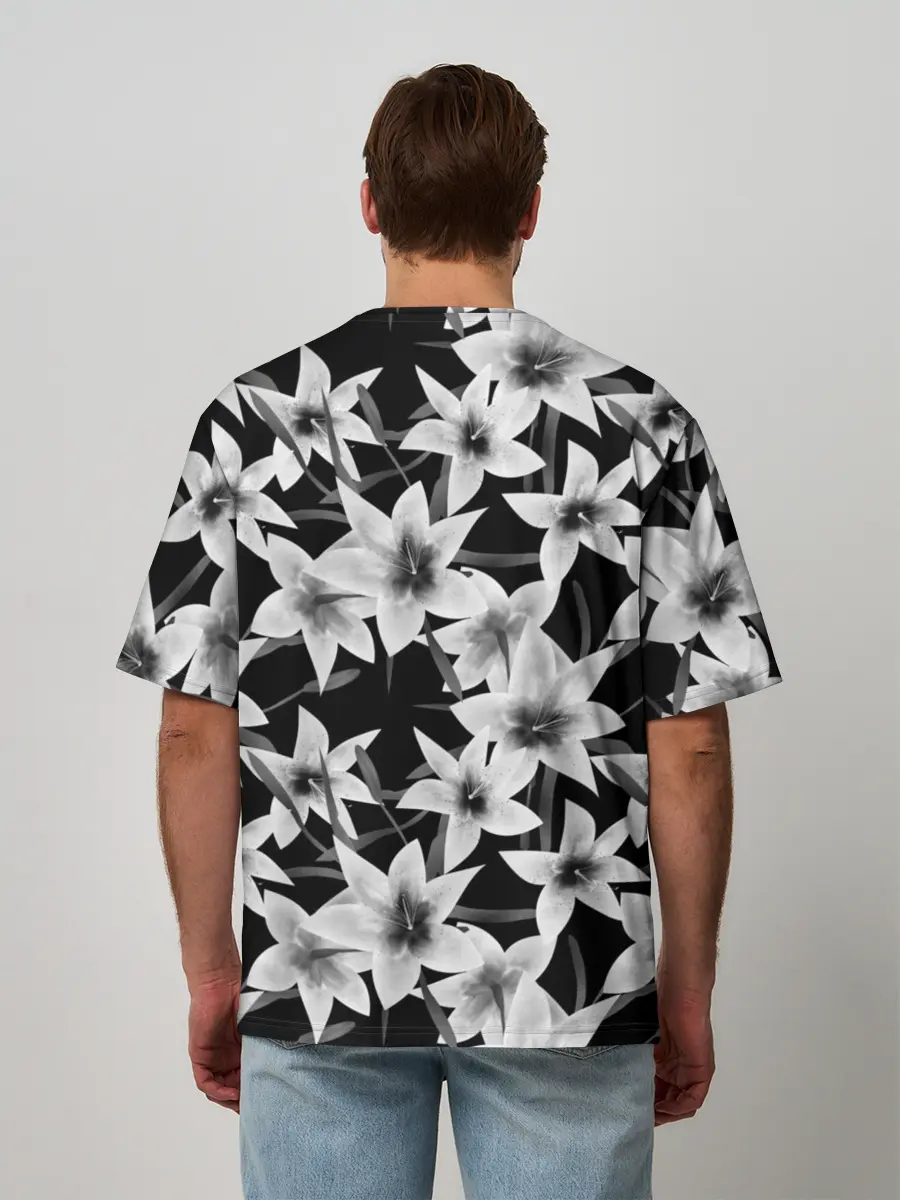 Мужская футболка оверсайз / Лилии черно-белые