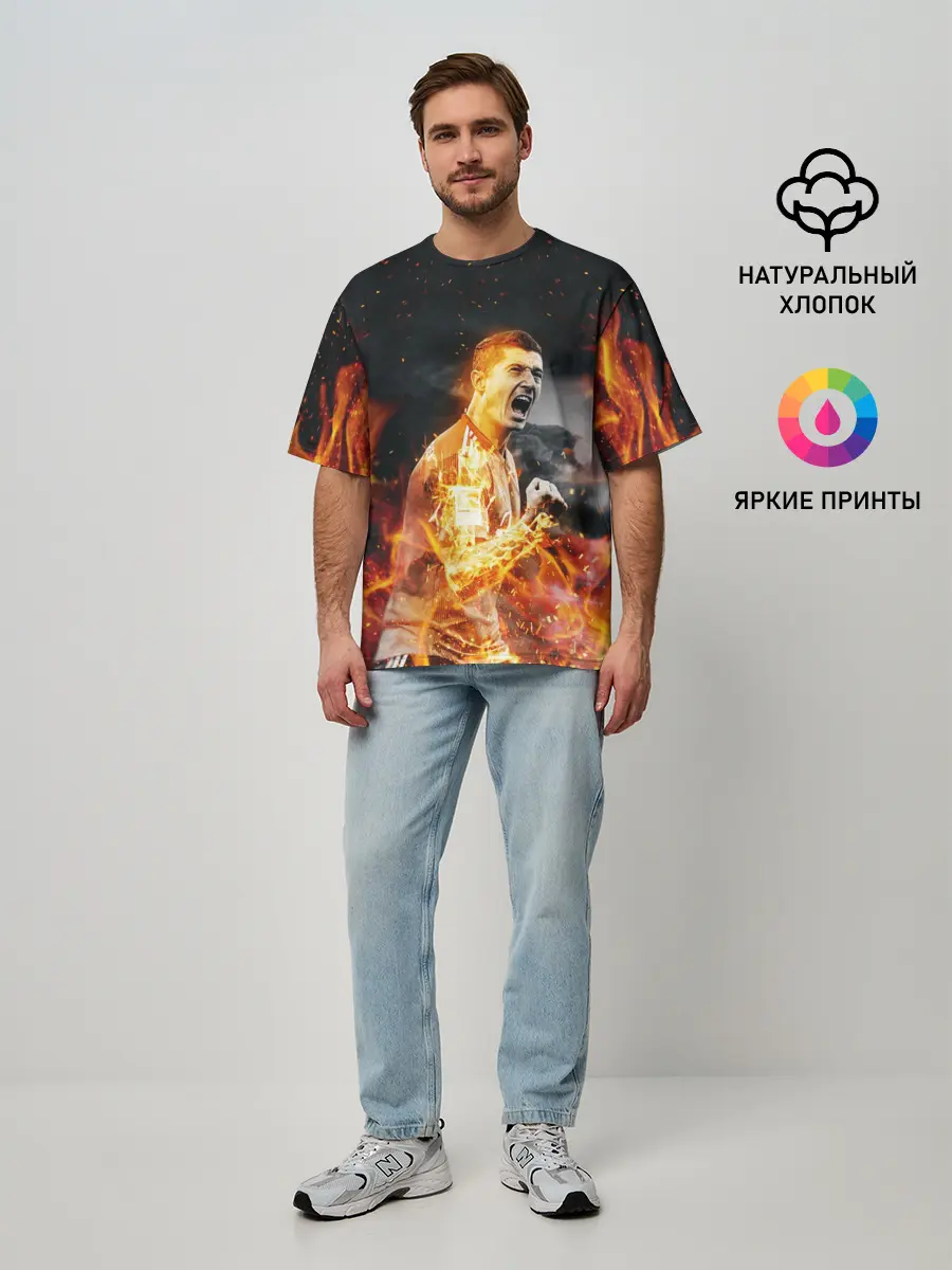 Мужская футболка оверсайз / РОБЕРТ ЛЕВАНДОВСКИ / ОГОНЬ
