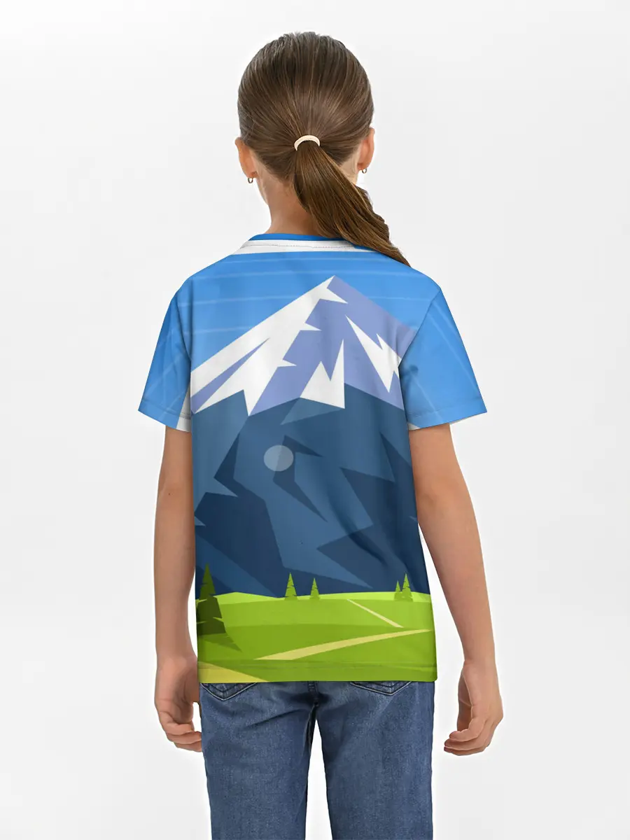 Детская базовая футболка / Горы пейзаж природа вектор