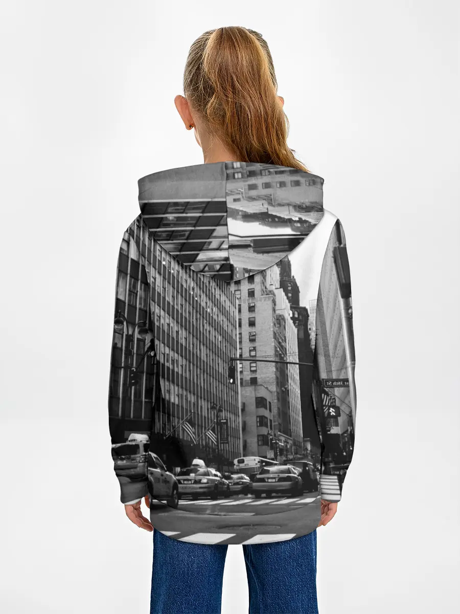 Детское худи / Among Us по улицам Нью-Йорка