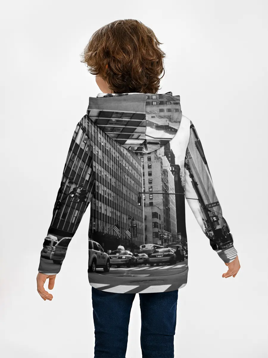 Детское худи / Among Us по улицам Нью-Йорка