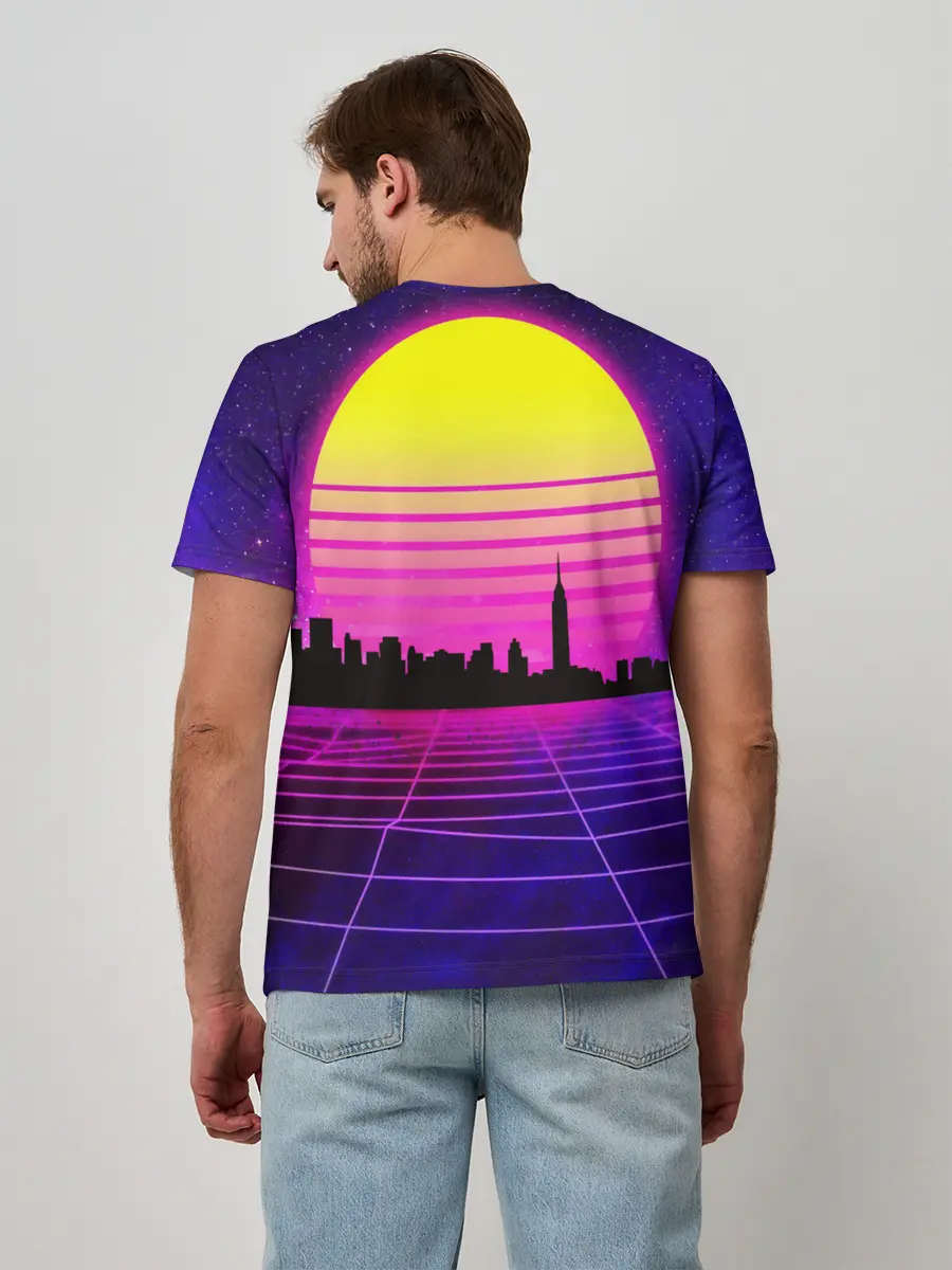 Мужская базовая футболка / ГОРОД В НЕОНЕ
