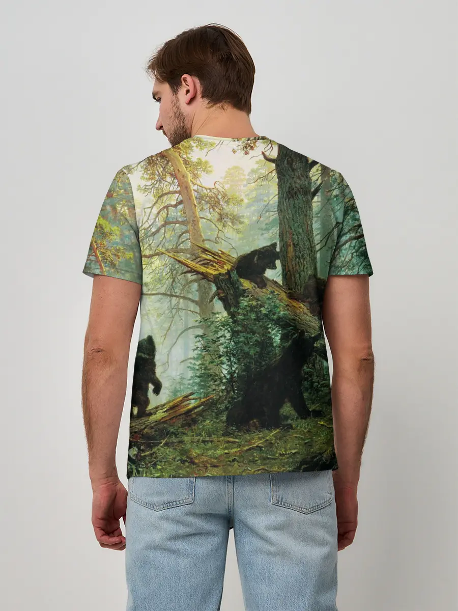 Мужская базовая футболка / Утро в сосновом лесу