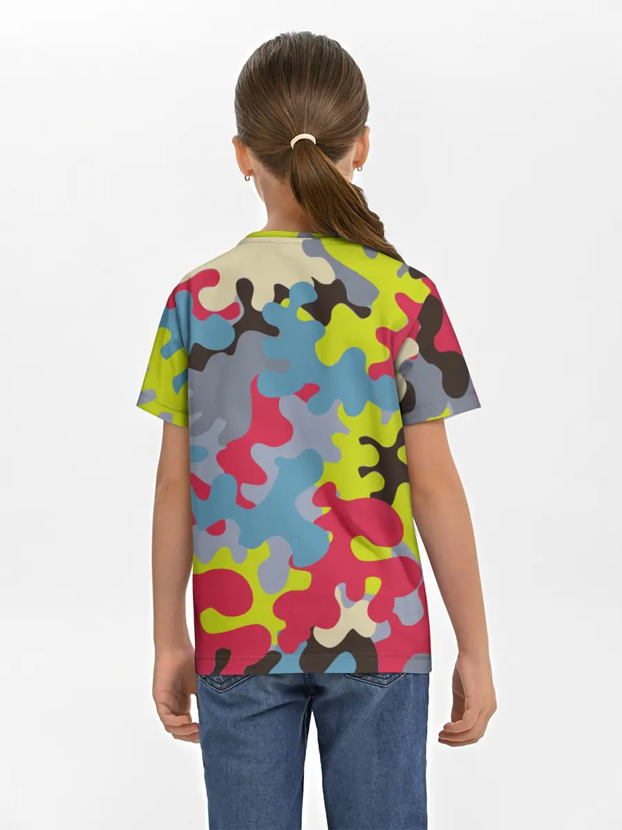 Детская базовая футболка / Цветные облака