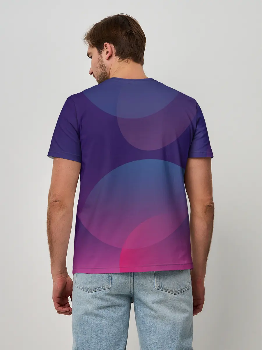 Мужская базовая футболка / Тоторо выглядывает