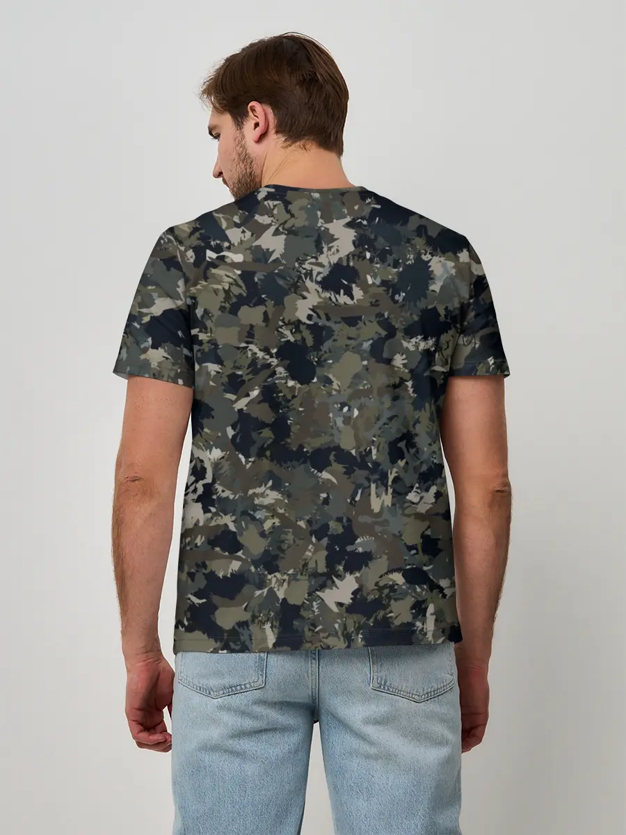 Мужская базовая футболка / Камуфляж с кабаном