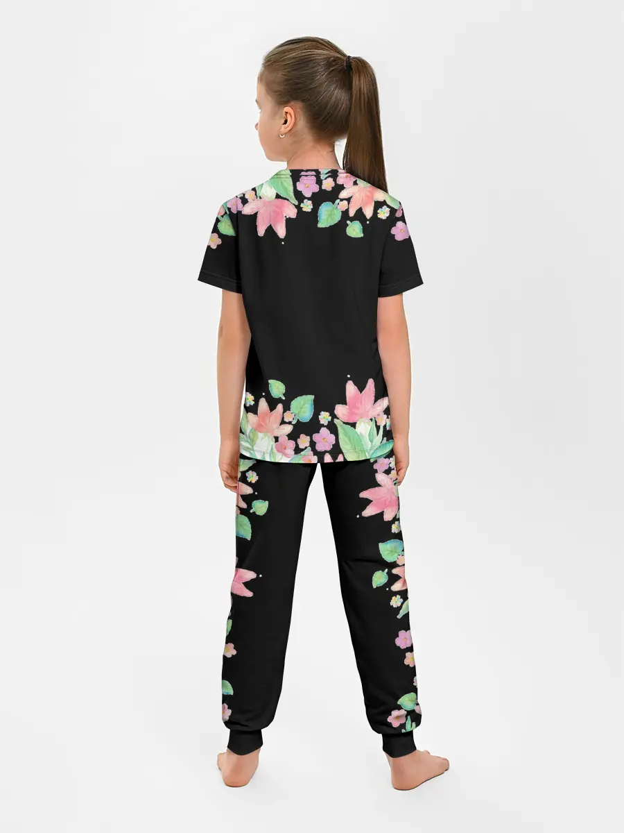 Детская пижама с брюками / Рамка из розовых и зеленых листьев