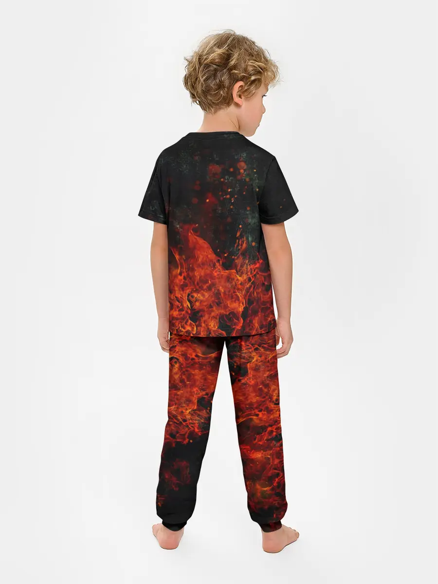 Детская пижама с брюками / Олень в горящем лесу Сибири