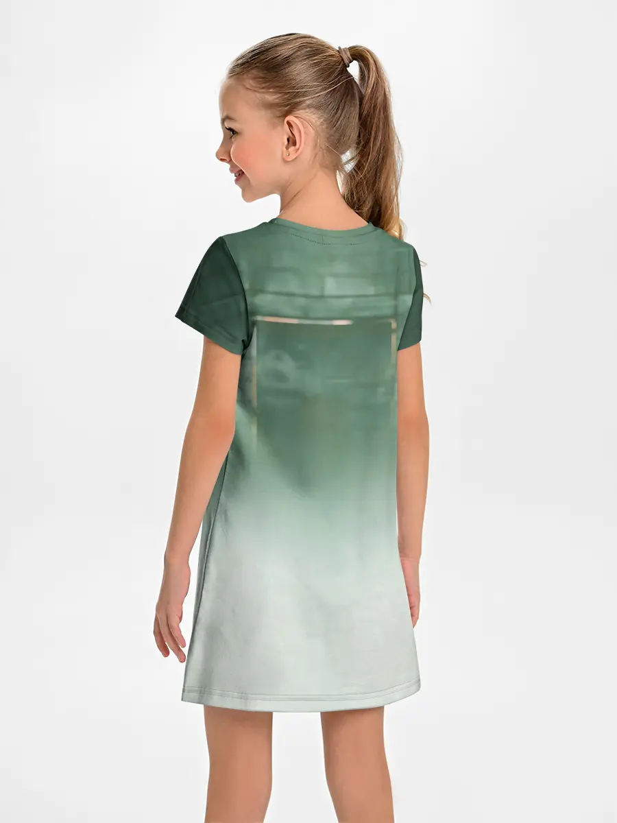 Детское платье / Хаски в комнате