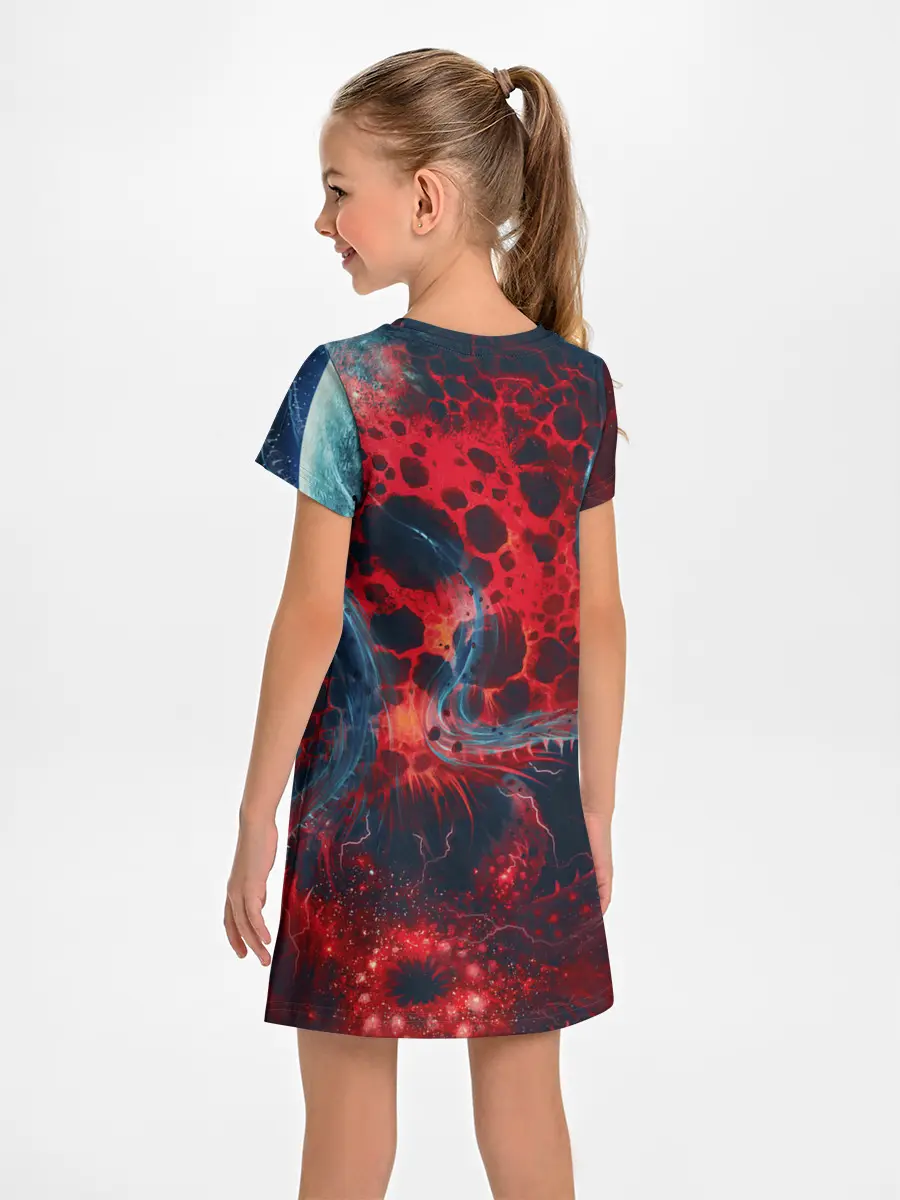Детское платье / Гигантский космический монстр
