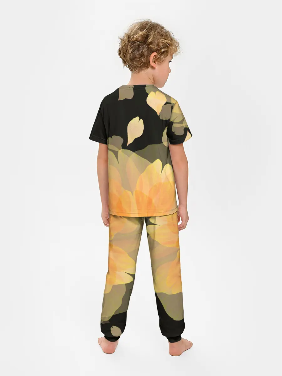 Детская пижама с брюками / Аниме девушка в интересном наряде