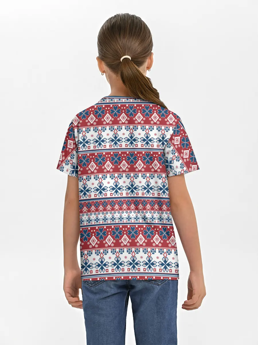 Детская базовая футболка / Этнический красно-синий узор