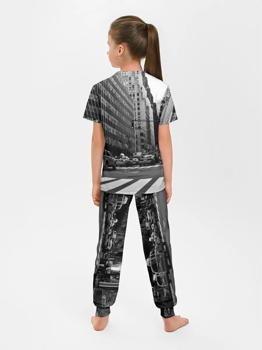Детская пижама с брюками / Among Us по улицам Нью-Йорка