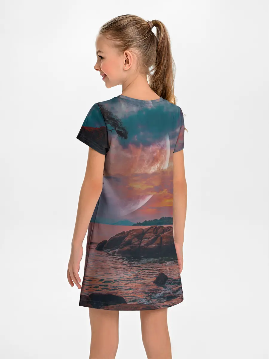 Детское платье / закат на качелях