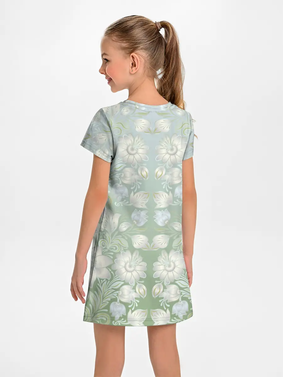 Детское платье / цветочный узор