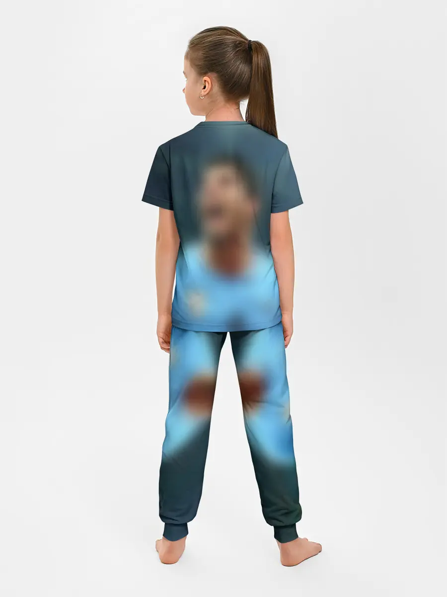 Детская пижама с брюками / Луис Альберто