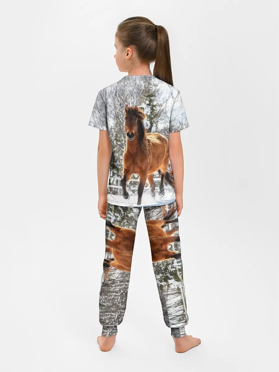 Детская пижама с брюками / Конь и снег