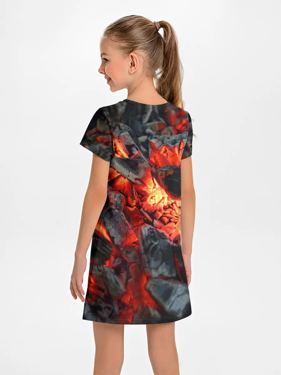 Детское платье / Древесные угли