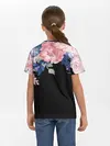 Детская базовая футболка / цветы на черном