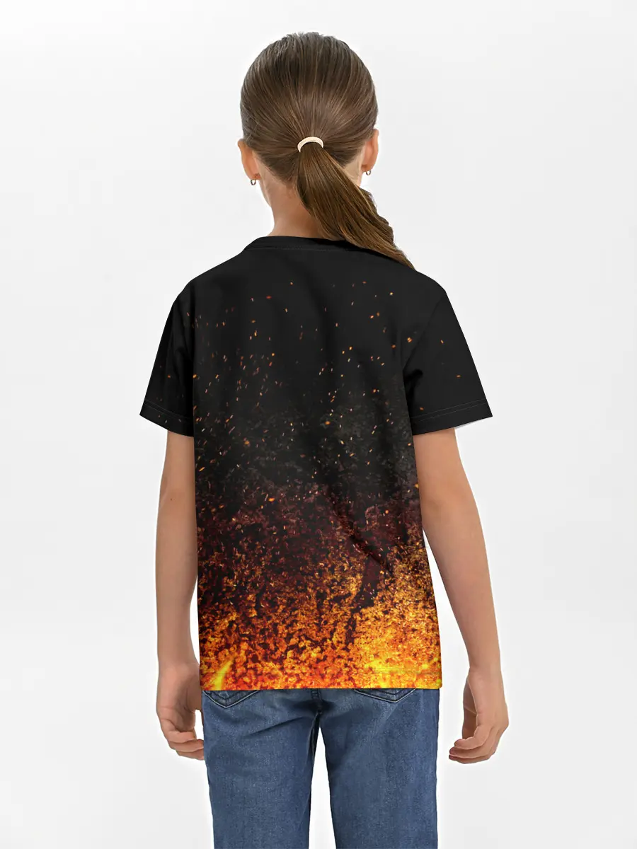 Детская базовая футболка / Чёрный клевер Аста в огне