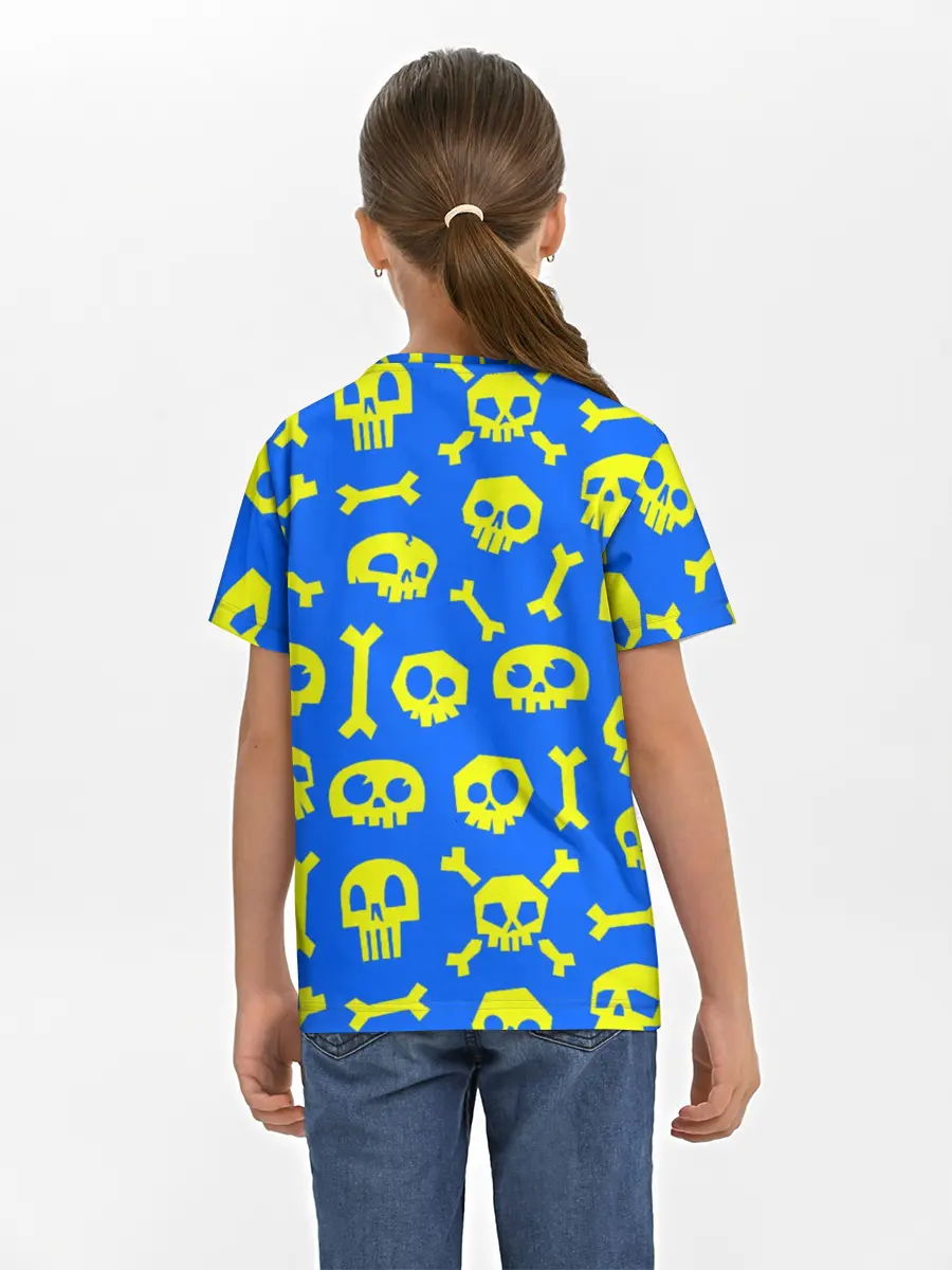 Детская базовая футболка / Веселый Монки. Синий фон череп и кости