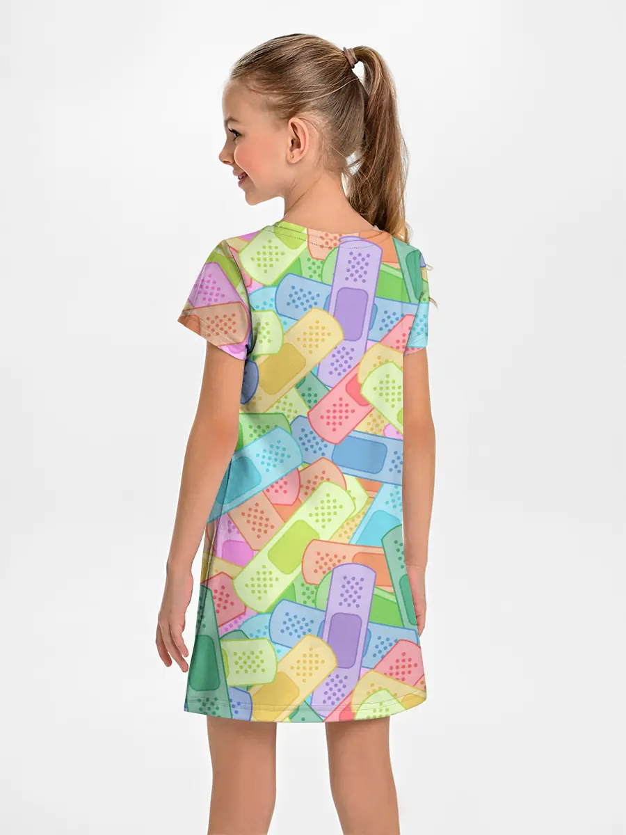 Детское платье / Цветные пластыри