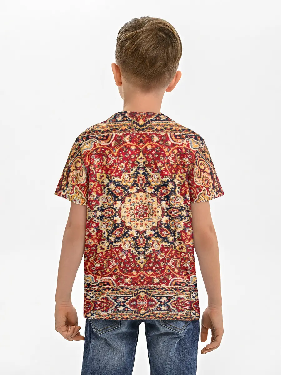 Детская базовая футболка / Ковер на стене