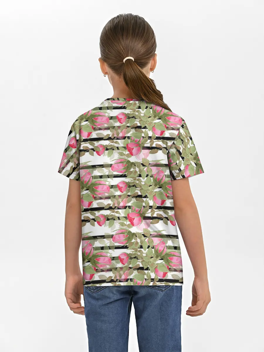 Детская базовая футболка / Акварельные розы на полосатом