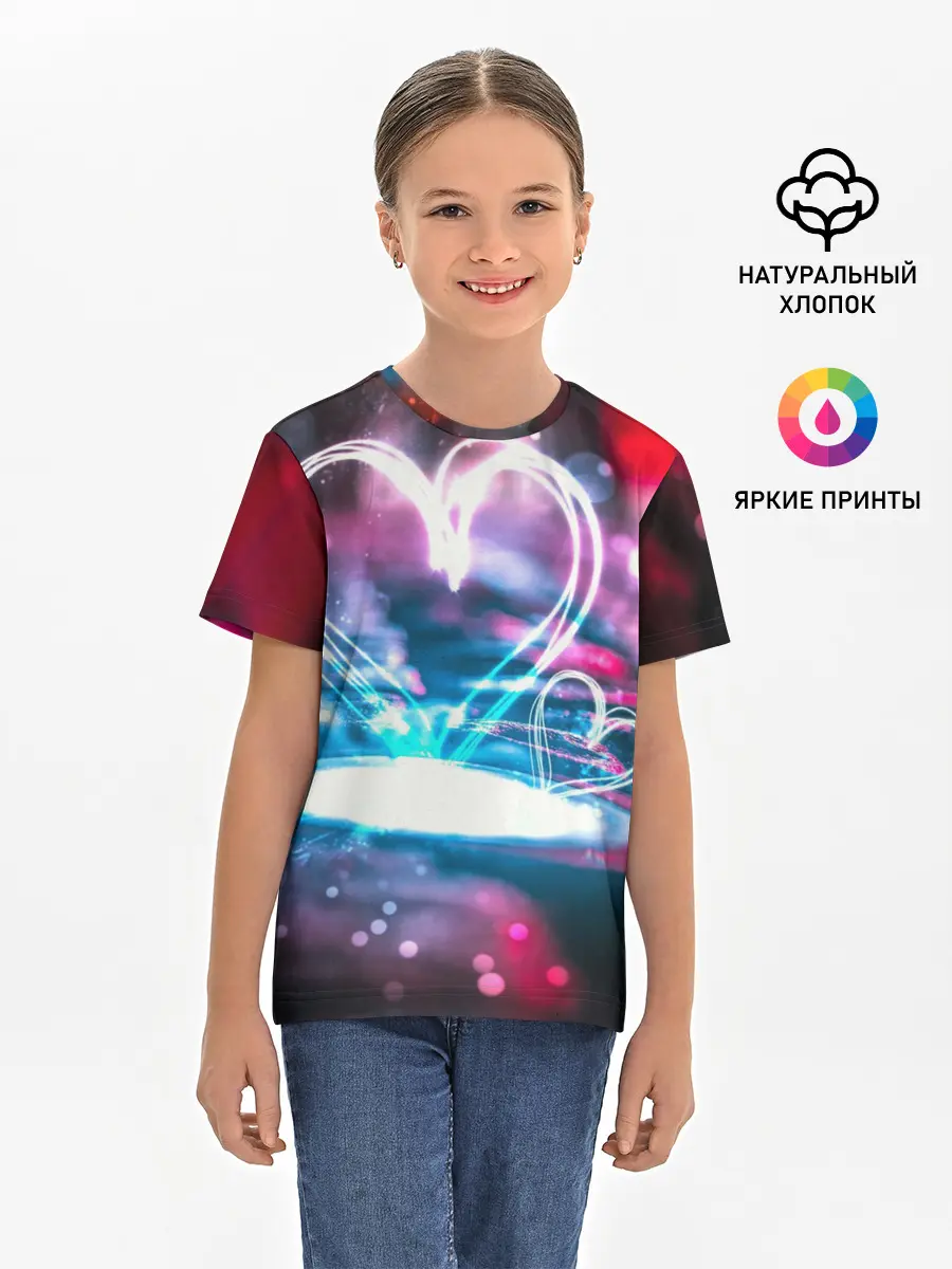Детская базовая футболка / Неоновое сердце