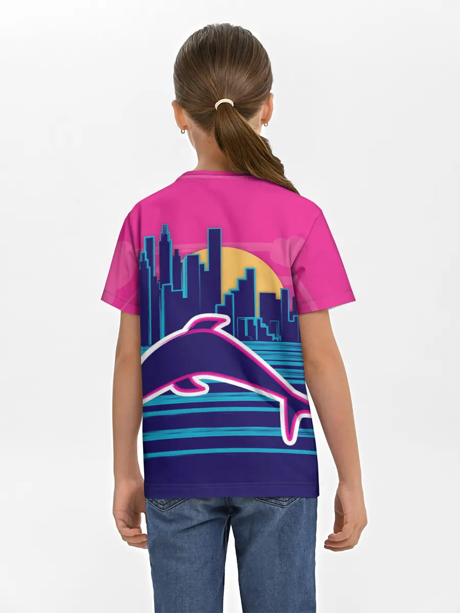 Детская базовая футболка / Ретро дельфин