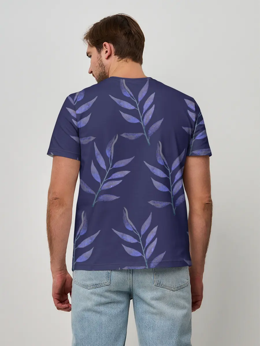 Мужская базовая футболка / Листья на темно синем фоне