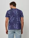Мужская базовая футболка / Листья на темно синем фоне