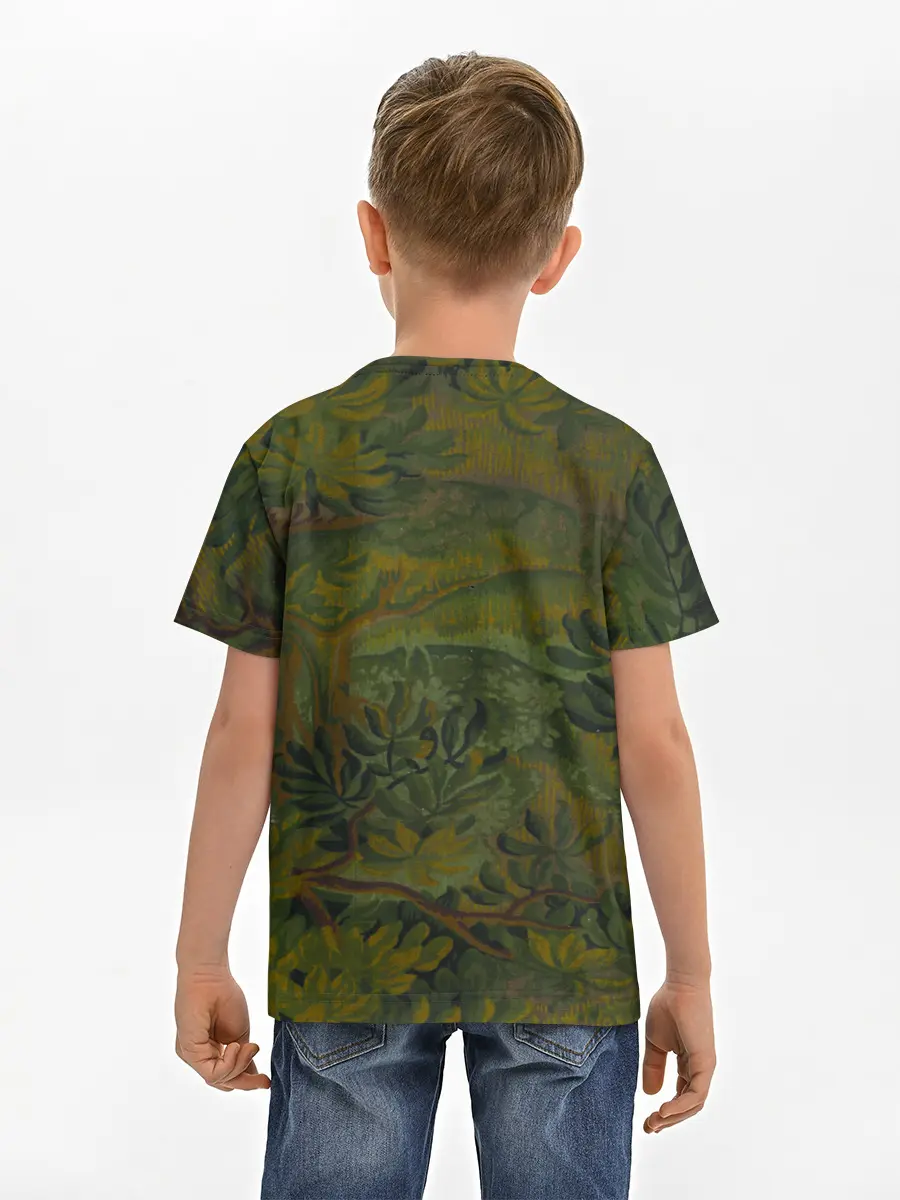 Детская базовая футболка / Зеркальный лес