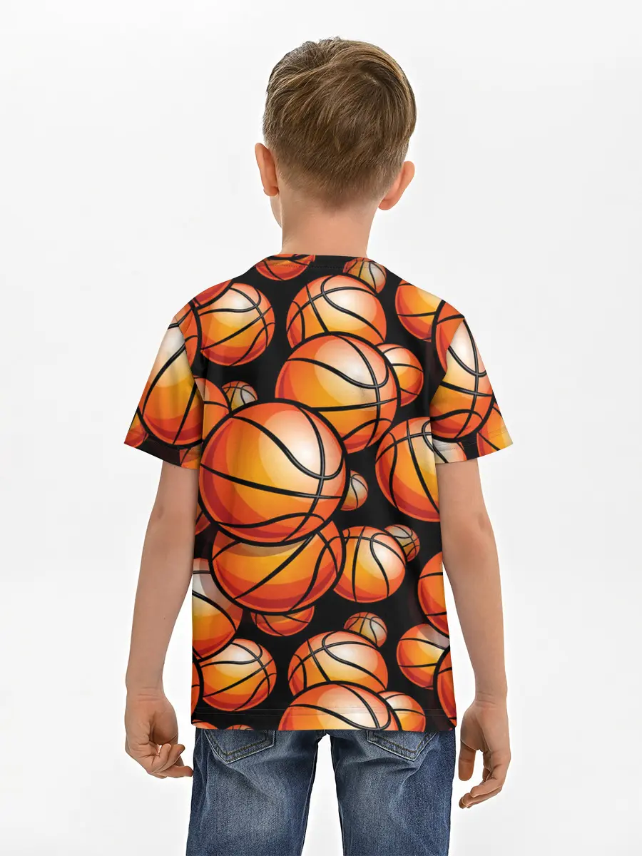Детская базовая футболка / Баскетбольные мячи