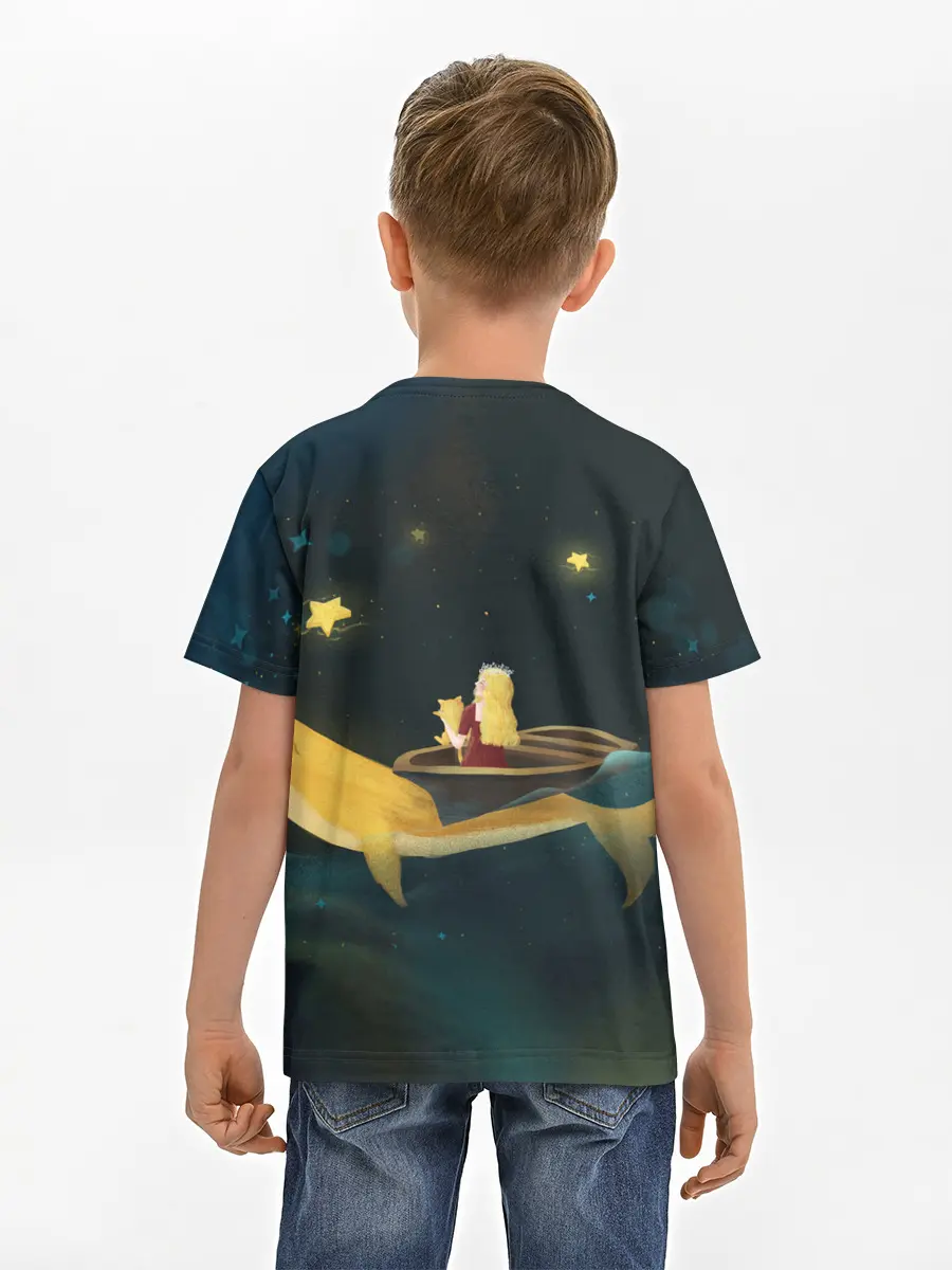 Детская базовая футболка / Девушка и кит в облаках