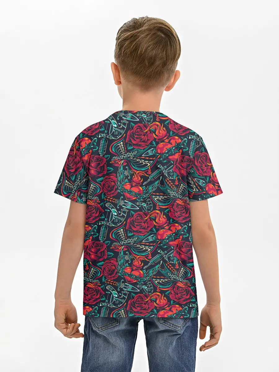 Детская базовая футболка / Тату узор розы и машинки