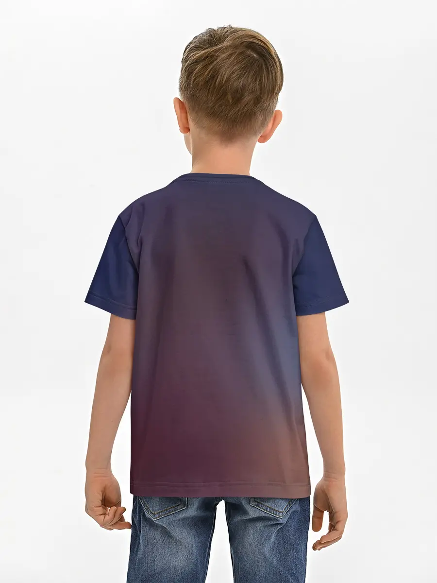 Детская базовая футболка / Konosuba с посохом