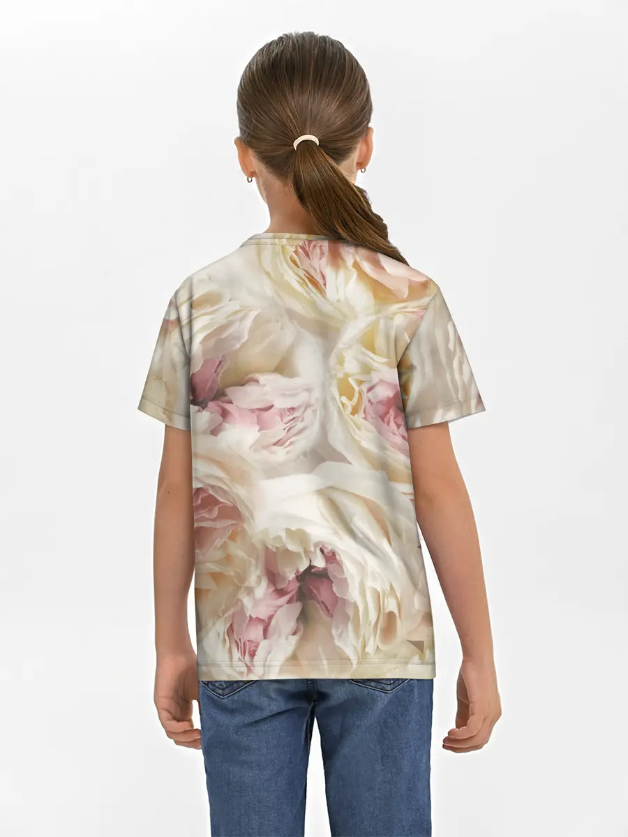 Детская базовая футболка / Нежные Пионы