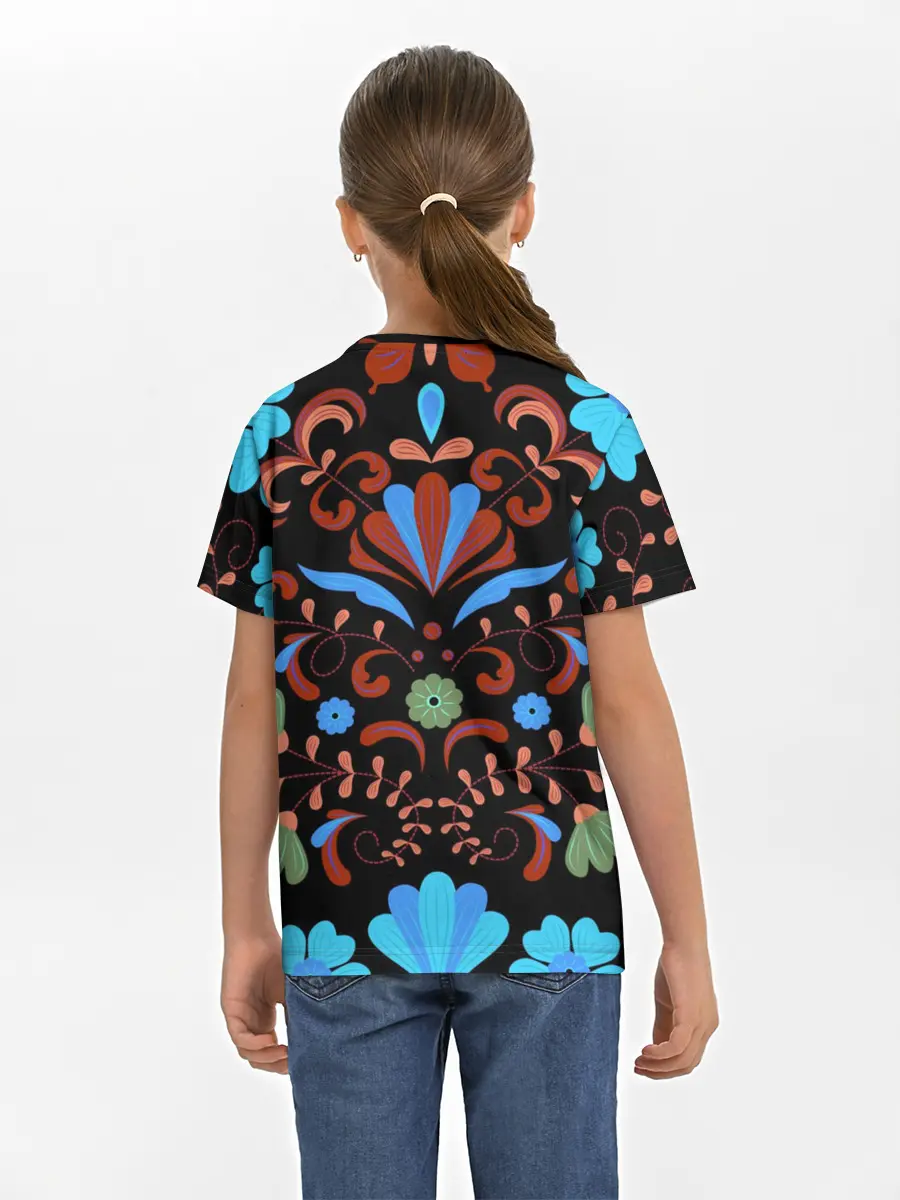 Детская базовая футболка / РОСПИСЬ ЦВЕТАМИ