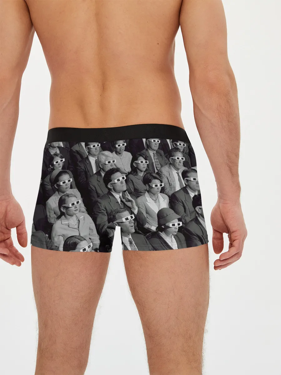 Мужские трусы боксеры / Люди смотрят фильм в 3d очках