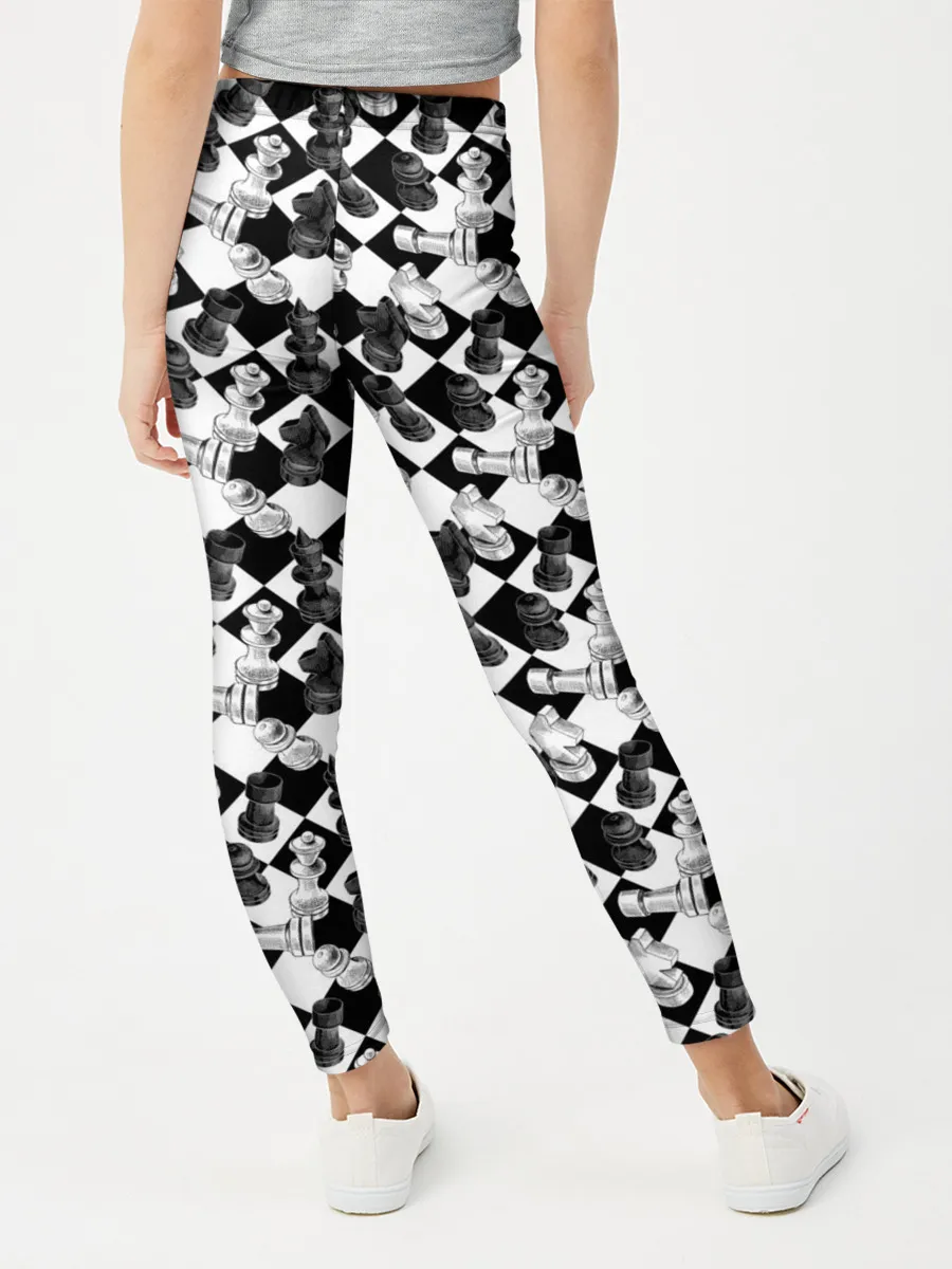 Леггинсы для девочки / Шахматы на шахматной доске