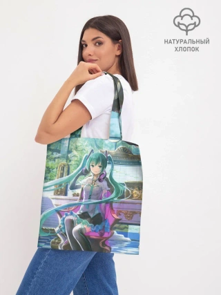 Шоппер база / Мика Хацуне за фортепиано