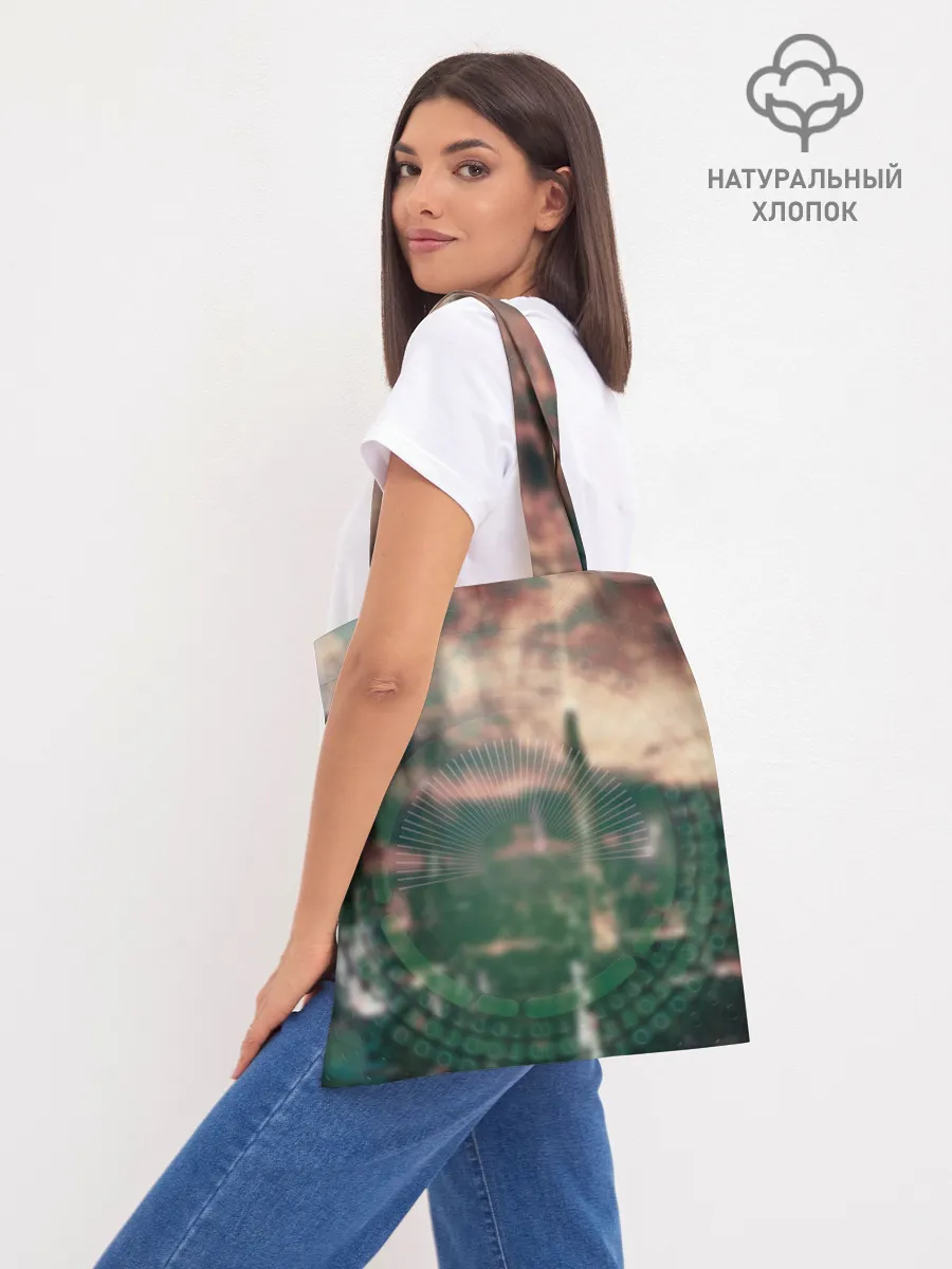 Шоппер база / АСКА в своем костюме пилота