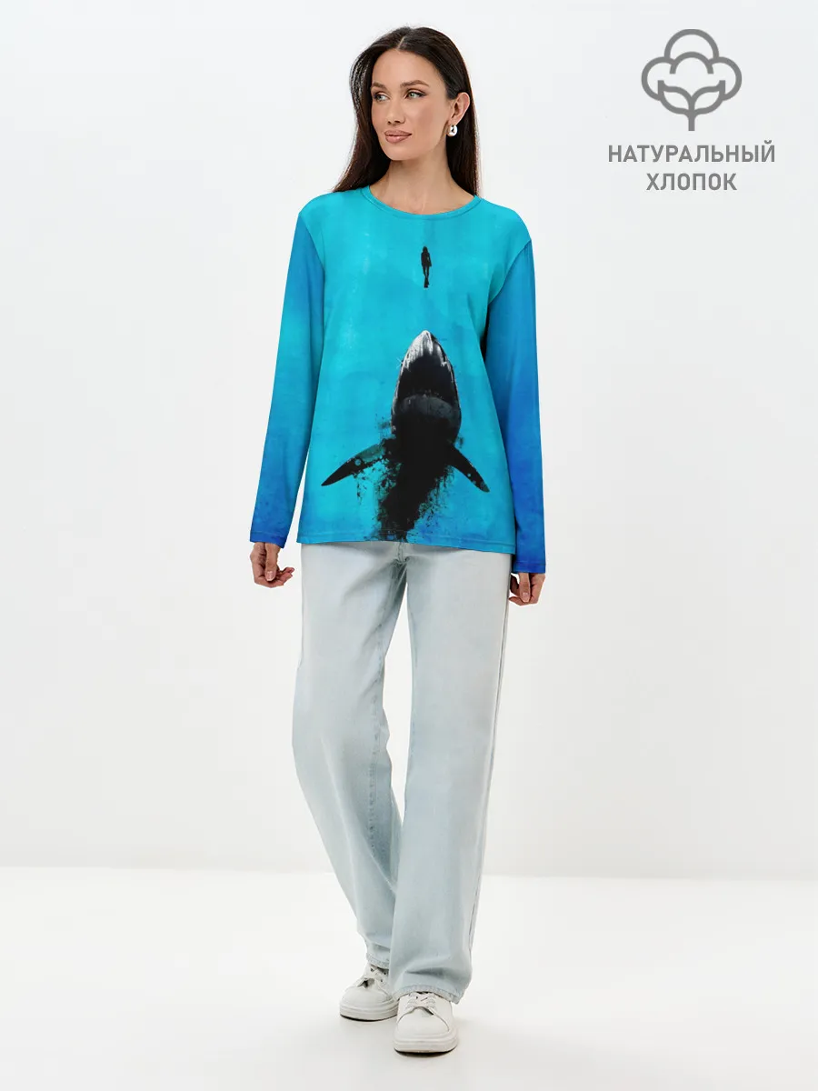 Лонгслив женский. Хлопок / Акула на охоте