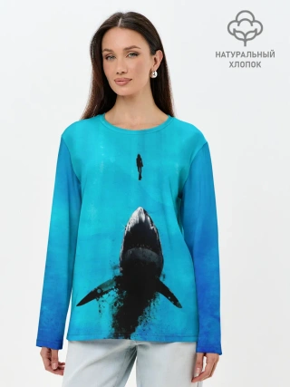 Лонгслив женский. Хлопок / Акула на охоте